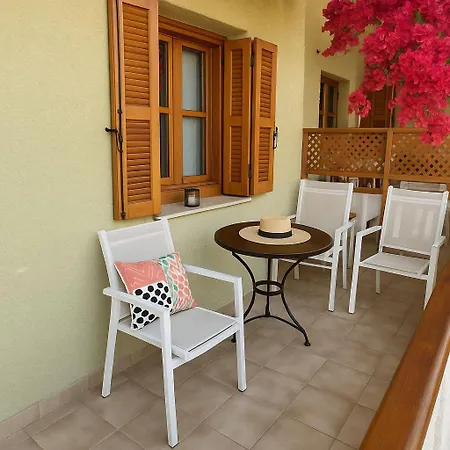 Nicolas Aparthotel Palaiochora