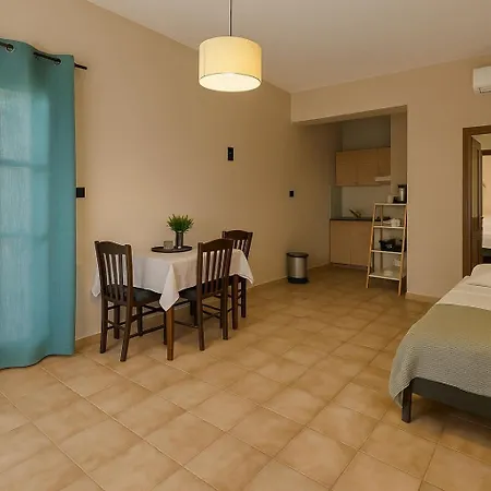 Aparthotel Nicolas 2*